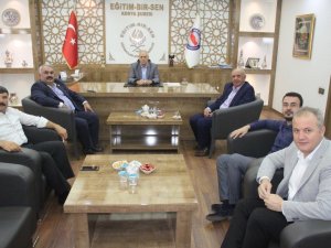Kamu görevlileri, her zaman ülkemizin geleceğine sahip çıktı