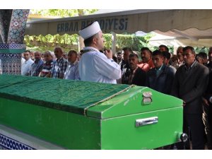 Ormanda ölü bulunan genç son yolculuğuna uğurlandı