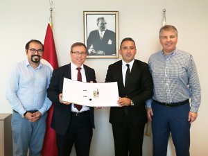 Edirne'de doktorlara robotik cerrahi eğitimi verilecek