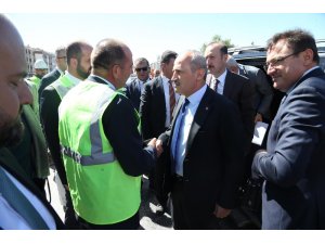 Bakan Turhan, Konya yolunda incelemelerde bulundu
