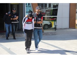4 ay önce cezaevinden çıkan hırsızlar yine akü çalarken yakalandı