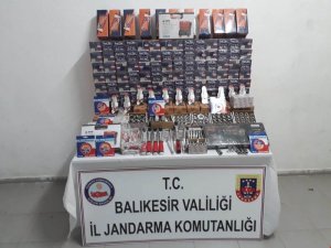 Sındırgı’da kaçak eşya operasyonu
