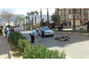 Otomobil ile motosiklet çarpıştı: 2 yaralı