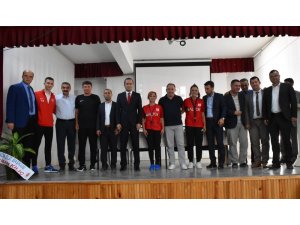Balkes’in hocaları Balya’da öğrencilerle buluştu