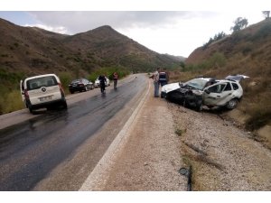 Gümüşhane’de trafik kazası: 3 yaralı