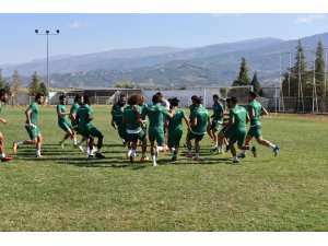 Salihli Belediyespor galibiyetle başlamak istiyor