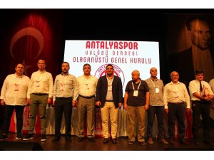 Ali Şafak Öztürk: "Amacımız hep beraber daha güçlü bir Antalyaspor oluşturabilmek"