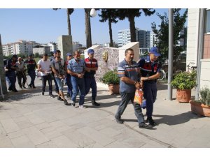 Cuma namazına giden çiftçinin hayvanlarını çaldılar