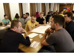 Bosna Hersek'teki Türkiye mezunları "hoşgörü" şehrinde buluştu