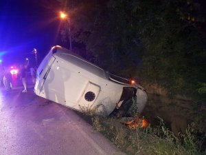 Sakarya’da trafik kazası: 1’i çocuk 4 yaralı