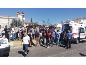 Kamyonet refüje çıktı: 2 Yaralı