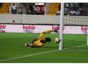 Geçen sezon Gomis, şimdi Rodrigues kaçırdı