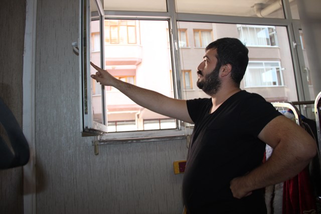Fotoğrafçıya giren hırsız hard disklerle birlikte düğün görüntülerini de çaldı