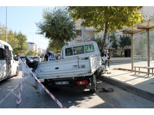 Yalova’da yolcu minibüsü kamyonetle çarpıştı: 8 yaralı