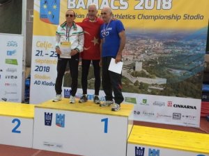 Veteran atletten iki altın madalya daha