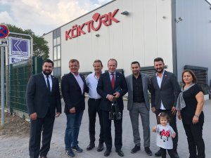 Alman vekilden Türk esnaflara övgü