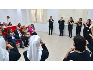 Yeşim Tekstil çalışanlarına işaret dili eğitimi