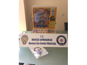 Menteşe ’de kumar baskını