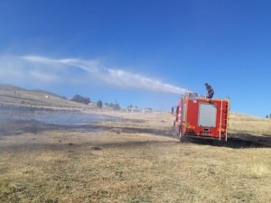 Bingöl’de toprak altından çıkan duman tedirgin etti