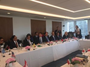 Bakan Çavuşoğlu: “Arakanlı Müslümanlar’ın Myanmar’a dönmesi sağlanmalıdır”