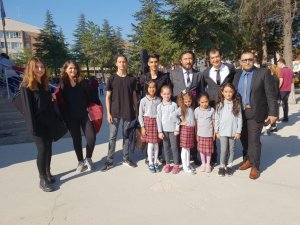 Öğrenciler müzik dinletisiyle karşılandı