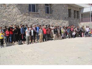 Başkale’de 98 yabancı uyruklu kaçak şahıs yakalandı