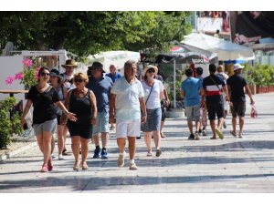 Dev yolcu gemisi bin 762 yolcusuyla Bodrum’a demir attı