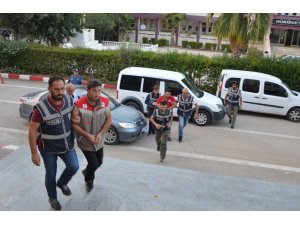 GÜNCELLEME 2 - Adana'da silahlı kavga: 1 ölü, 2 yaralı