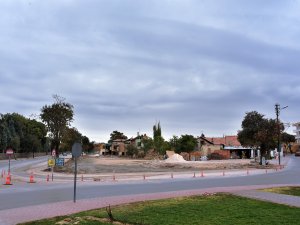 Topraklık Caddesi genişliyor
