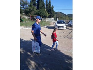 Jandarma ekipleri, okul bölgelerinde suça göz açtırmıyor