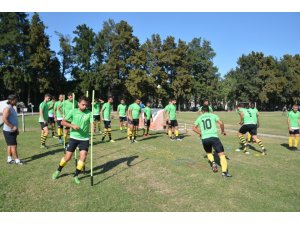 Aliağaspor FK, Bornova Yeşilovaspor maçına hazırlanıyor
