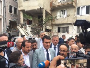 Kaymakam ve başkan patlama bölgesinde inceleme yaptı