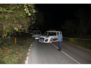 Taksi şoförünün aracının yanında ölü bulunması