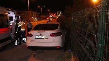 Kaza yapan alkollü sürücü otomobilde uyuyakaldı