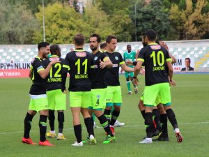 Yeşil-Siyah formalarla ilk kez