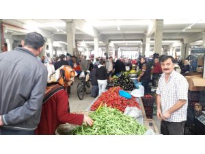 Perşembe pazarı yeni yerinde