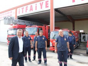 İtfaiye personelini ziyaret etti