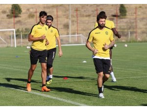 Evkur Yeni Malatyaspor’da Medipol Başakşehir mesaisi sürüyor