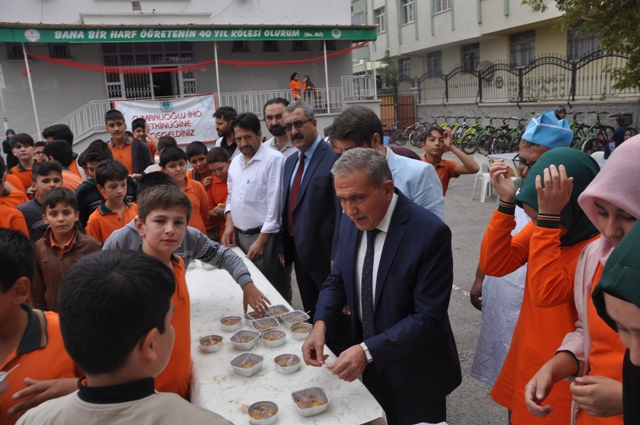 Çumralıoğlu İmam Hatip Ortaokulu Aşure Coşkusu