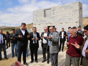 Hadim'de genç çiftçi hibe desteğiyle tavuk çiftliği kurdu