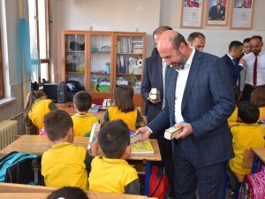 Geleceğin güçlü Türkiye’si sizlere emanet edilecek