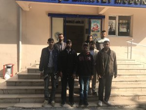 Polis kontrolünde kaçak göçmenler yakalandı