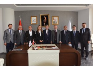 Sanayi ve Teknoloji Bakan Yardımcısı Dönmez Teknopark’ı ziyaret etti