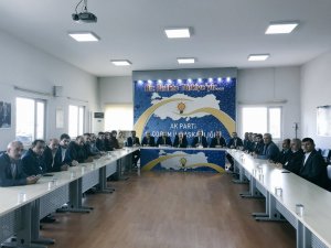 Karadağ’dan teşkilatlarla istişare toplantısı