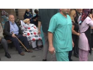 Yangının çıktığı huzurevi sakinlerinin yaşadığı korku dolu anlar kamerada