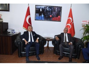 Başkan Günaydın ve meclis üyelerinden, MHP İl Başkanı Bayram’a ‘hayırlı olsun’ ziyareti