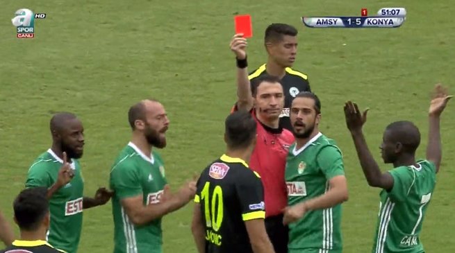 Jahovic, "hakaret"ten PFDK'ya sevk edildi