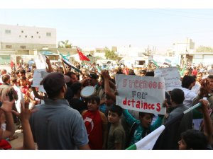 İdlibliler rejimin alıkoyduğu sivillere özgürlük istedi