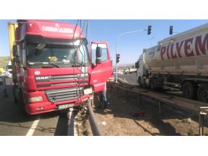 Otoban girişinde kaza: 1 yaralı