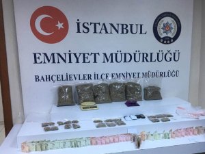 Polis ekipleri uyuşturucu tacirini randevulaşarak yakaladı